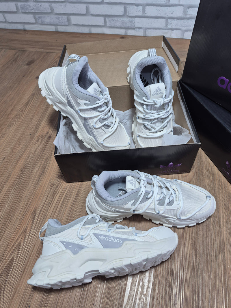Tênis Adidas Urban Two Pro