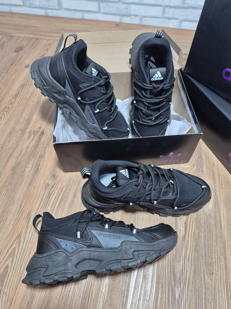 Tênis Adidas Urban Two Pro