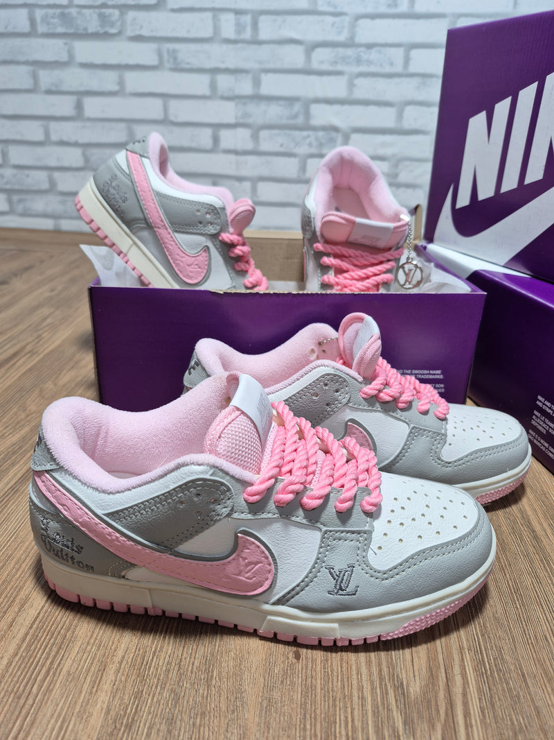 Tênis Nike Dunk Low Louis Vuitton Feminino