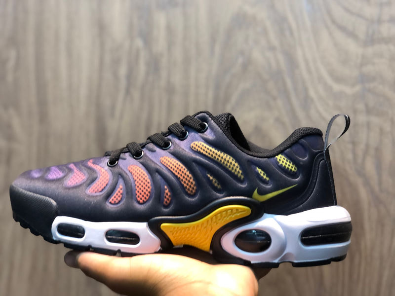 Tênis Nike Air Max Plus Drift