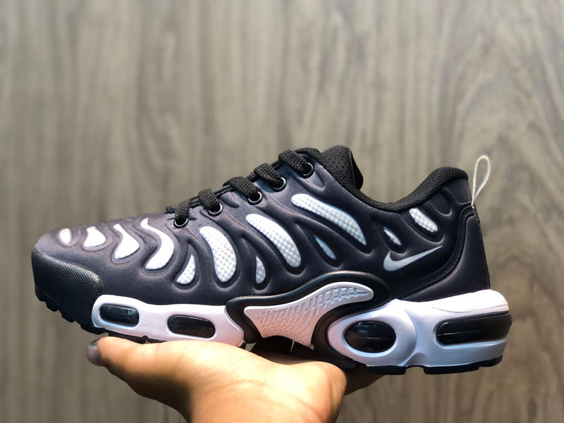 Tênis Nike Air Max Plus Drift
