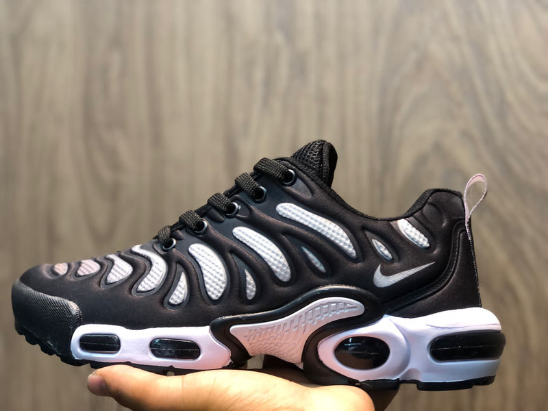 Tênis Nike Air Max Plus Drift