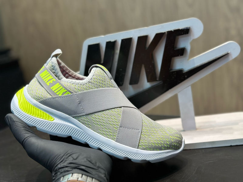 Tênis Nike Zoom Elástico Feminino