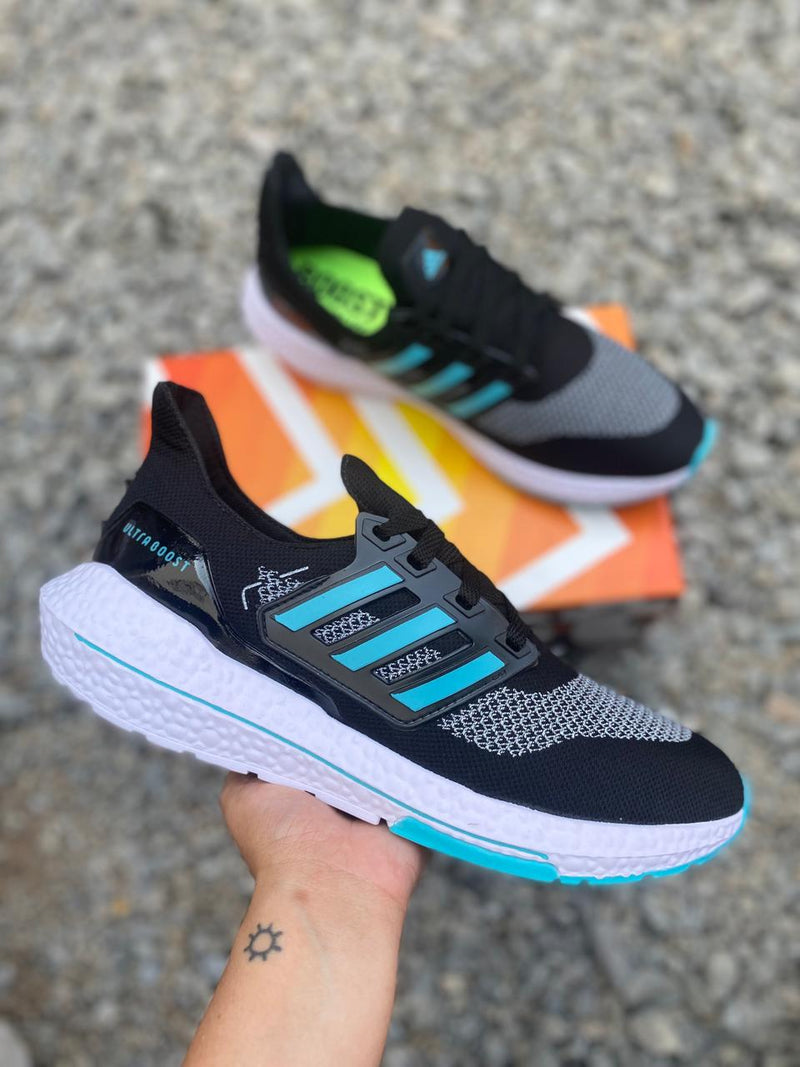 Tênis Adidas UltraBoost Masculino