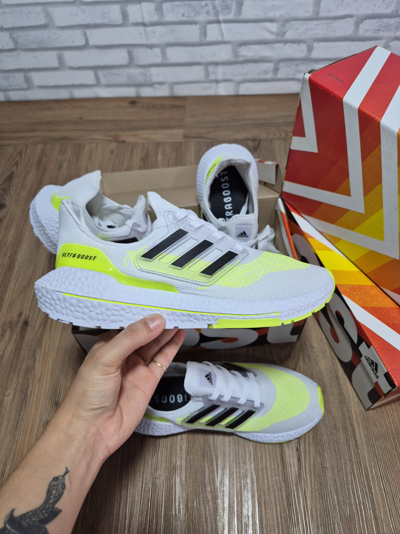 Tênis Adidas UltraBoost Unissex - 34 ao 43