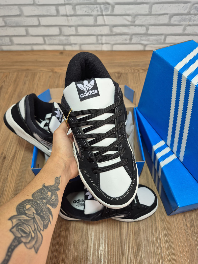 Tênis Adidas Originals