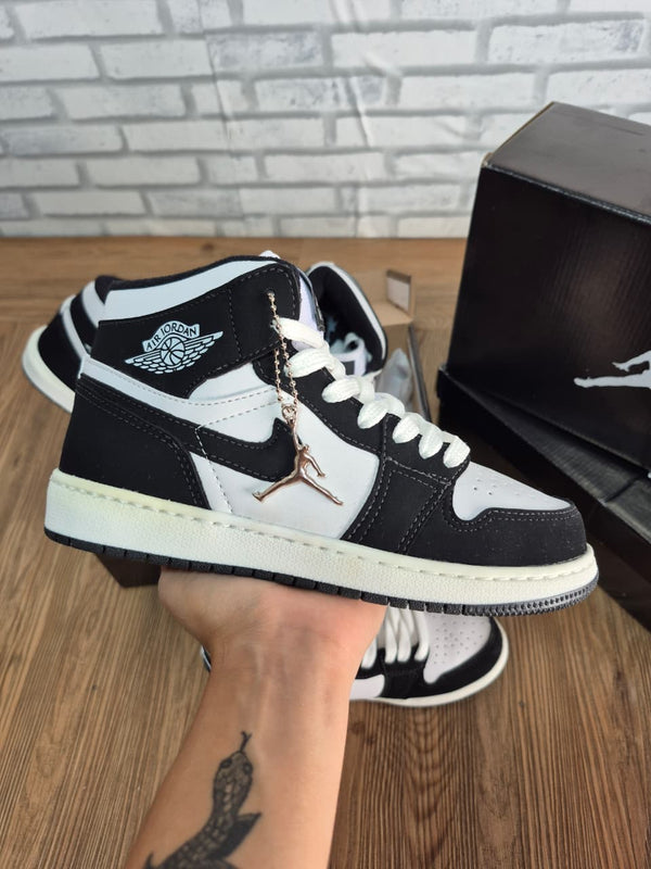 Lançamento de Cores Air Jordan 1 Botinha