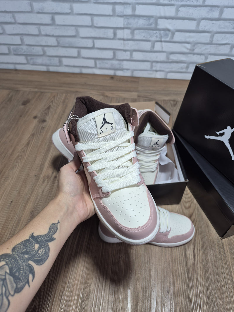 Tênis Nike Air Jordan 1 Cano Alto Unissex
