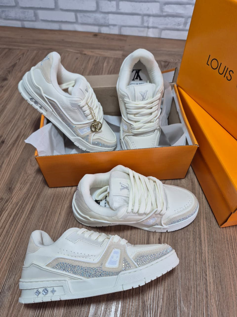 Tênis Lançamento Louis Vuitton LV Trainer Cravejado