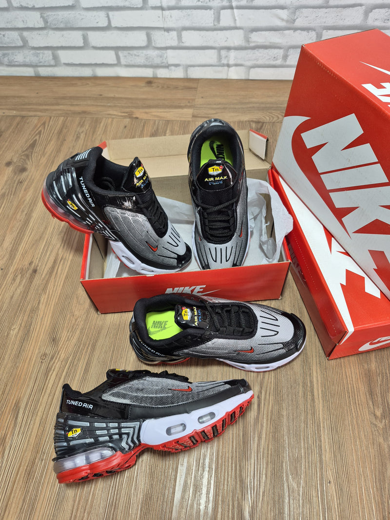 Tênis Nike Tuned TN Air Plus Masculino
