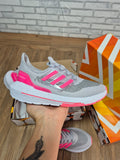 Tênis Adidas UltraBoost Feminino